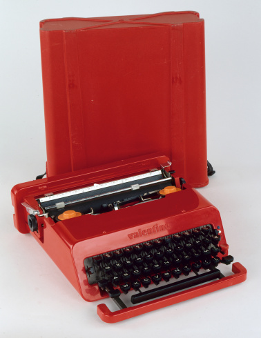 Olivetti (éditeur et fabricant), Ettore Sottsass et Perry King (designers intégrés), machine à écrire portable"Valentine", 1969