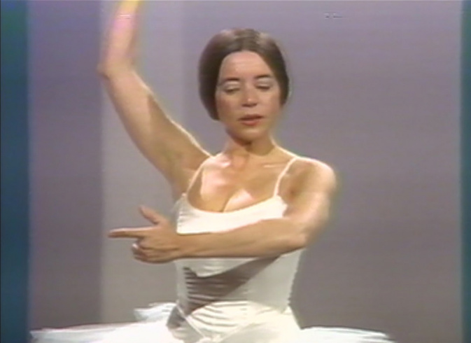 Eleanor Antin, "The Little Match Girl Ballet" [Ballet de La Petite Fille aux allumettes], 1975