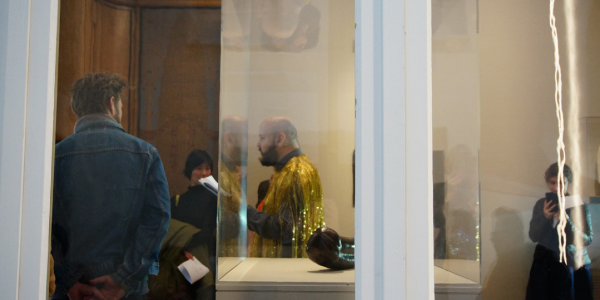 Fragments récités, lectures-performances de Charlotte Moth