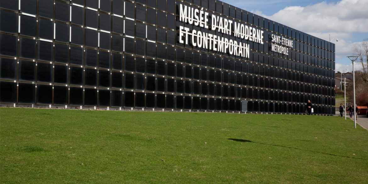 Vue extérieure du Musée d'art moderne et contemporain de Saint-Étienne Métropole