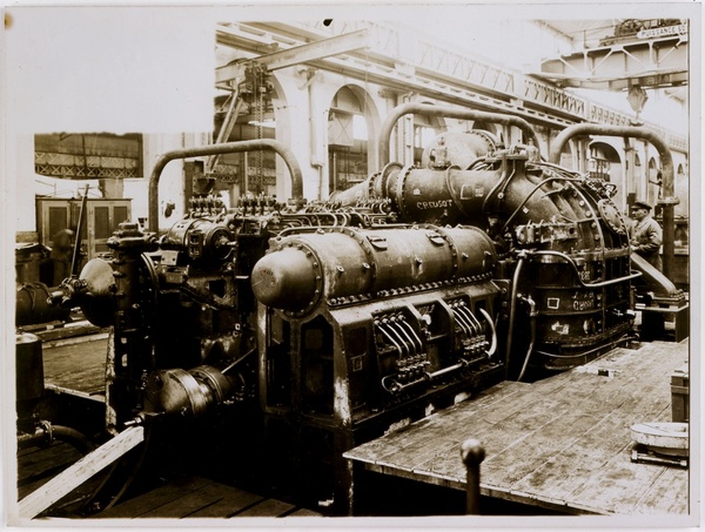 Appareil marin à turbines, usine Schneider, Le Creusot