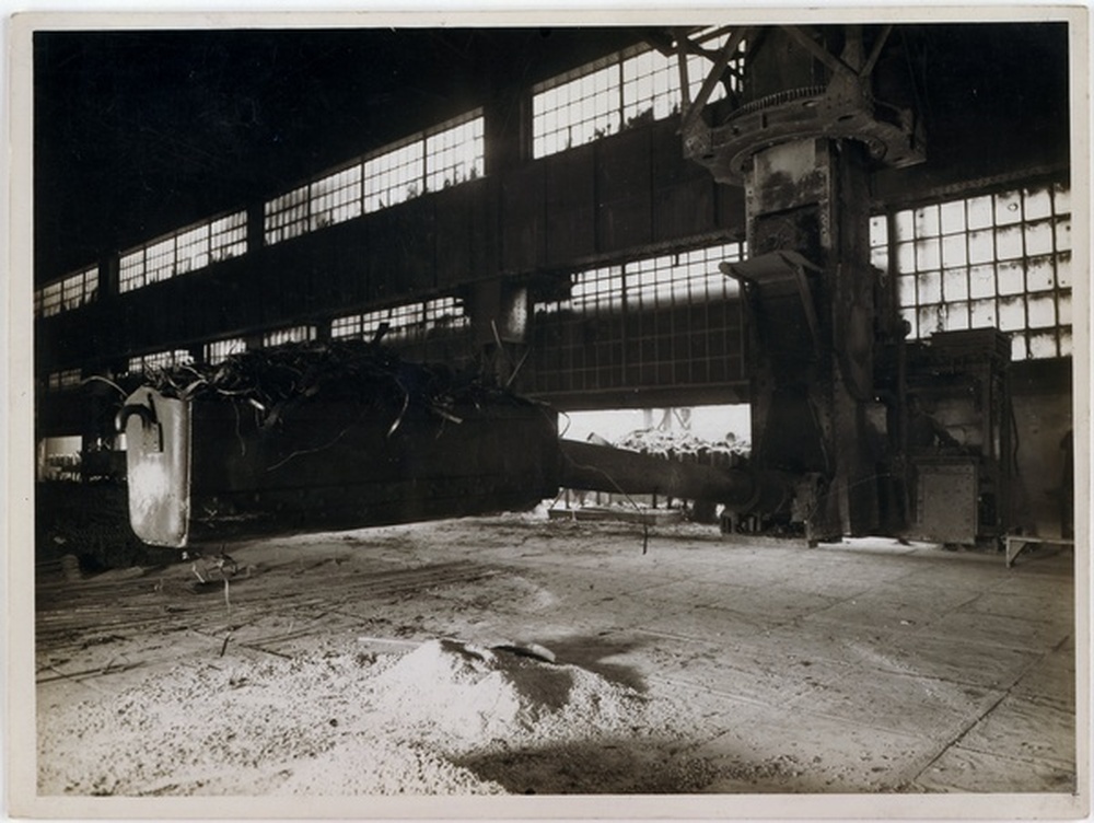 Usine Schneider, chargeuse