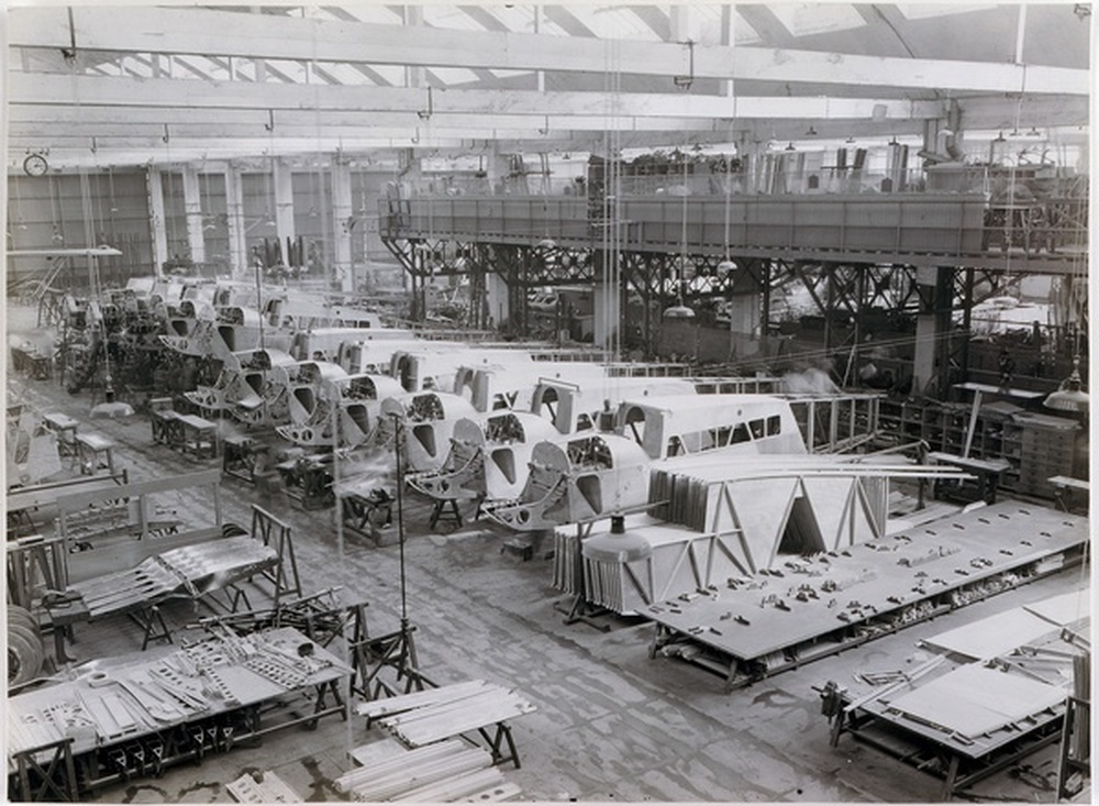 Hall de montage des avions Henry Potez