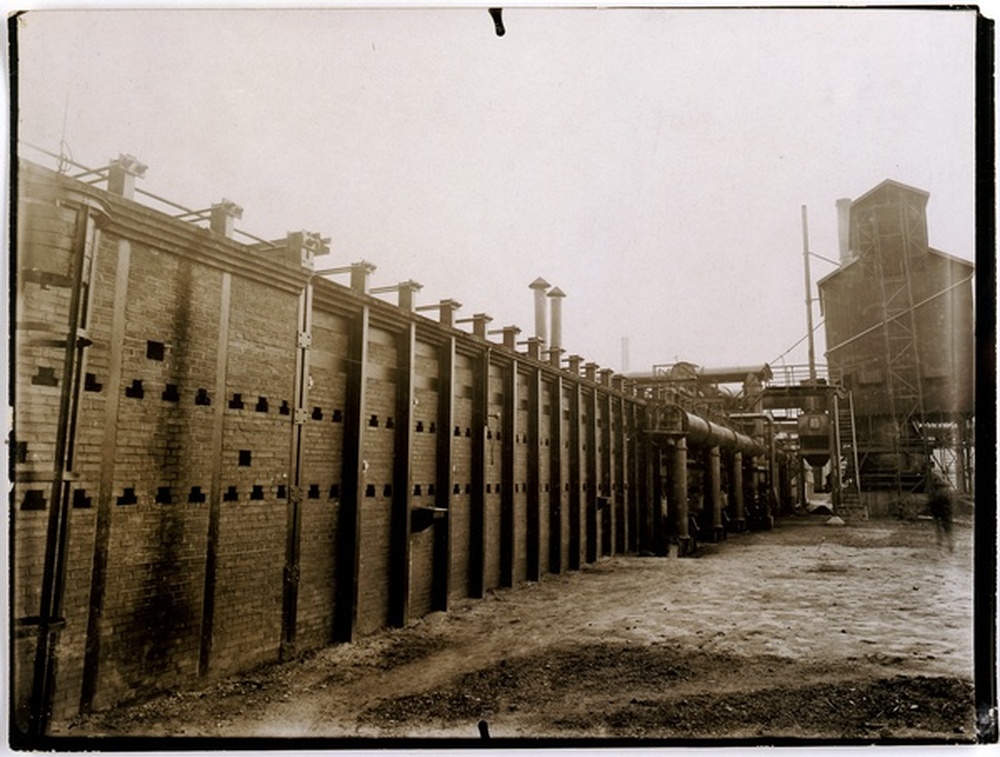 Four à recuire, vue extérieure, usine de fabrication de fer blanc