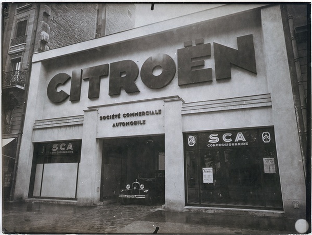 Voiture, concession Citroën