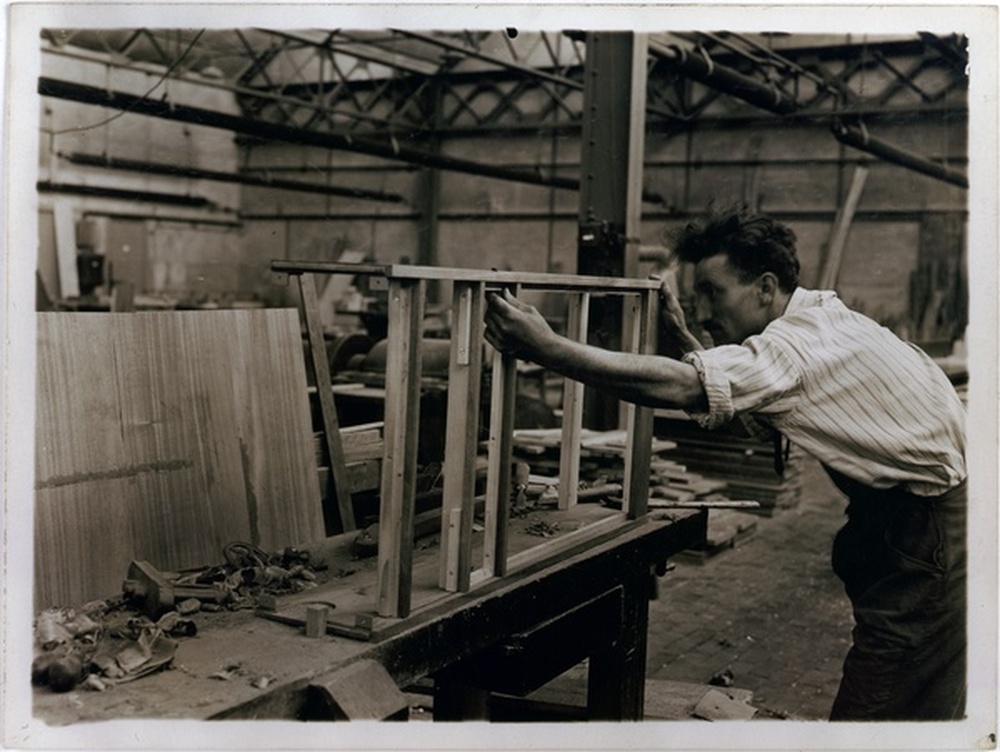 Atelier de menuiserie, travail du bois