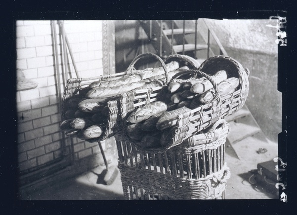 Atelier de boulangerie, corbeille de pain