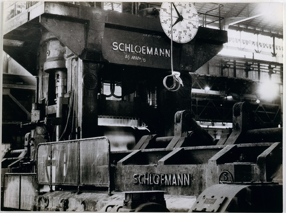 Machine outil Schloemann (presse)