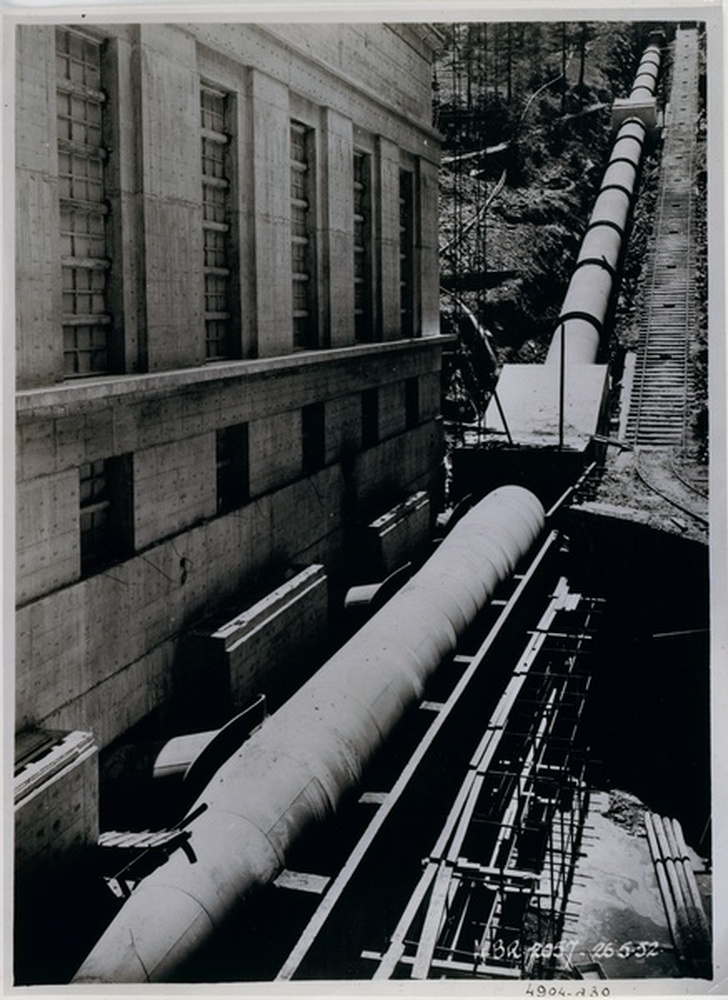 Centrale électrique, canalisation