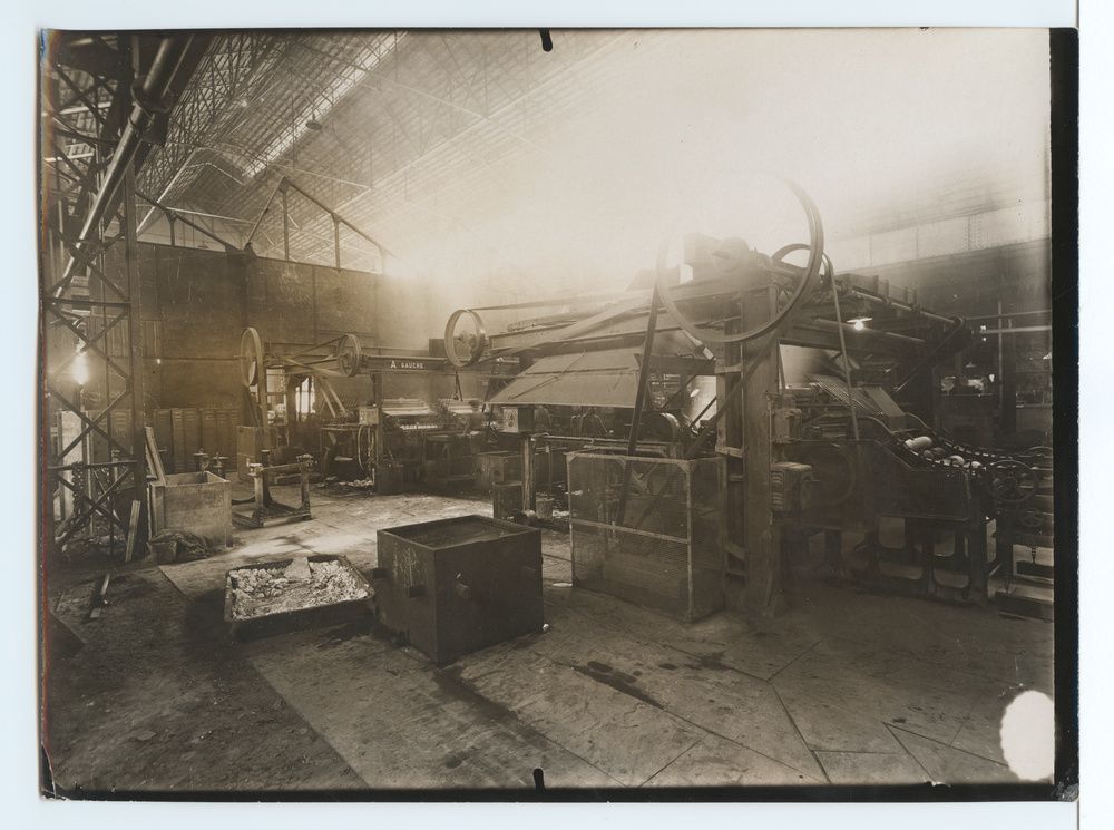 Usine, atelier, vue générale d'installation, élamage 