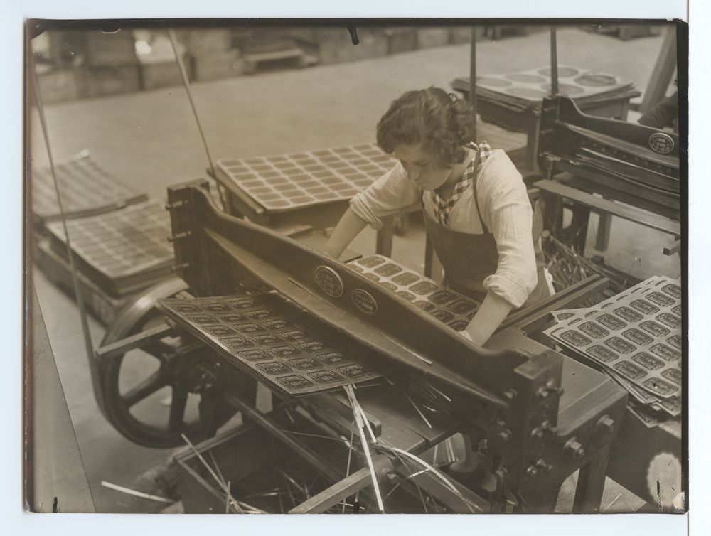 Usine de fabrication de fer blanc, atelier des boîtes à poisson Teyssonneau, coupe