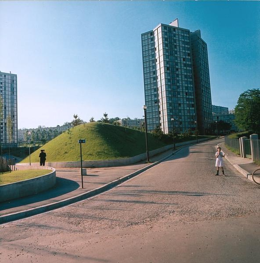 Firminy-vert : rue de la Tour,  vue de la tour Sive (André Sive)