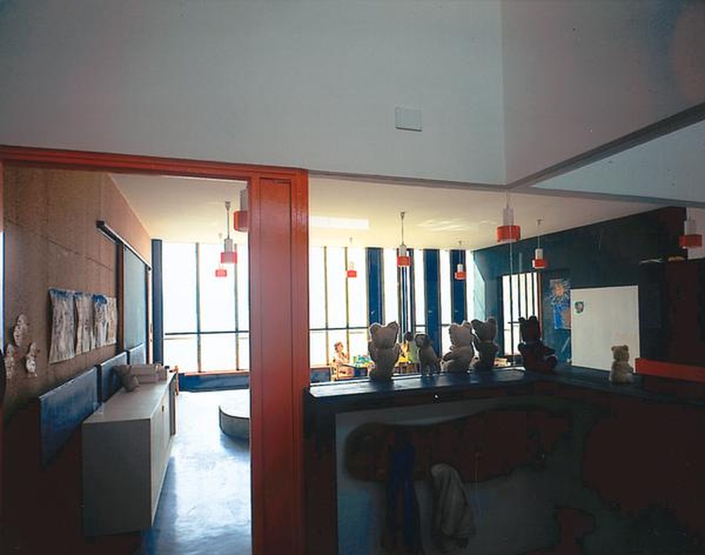 Firminy-vert : unité d'habitation Le Corbusier, école maternelle, vestiaire et salle de classe