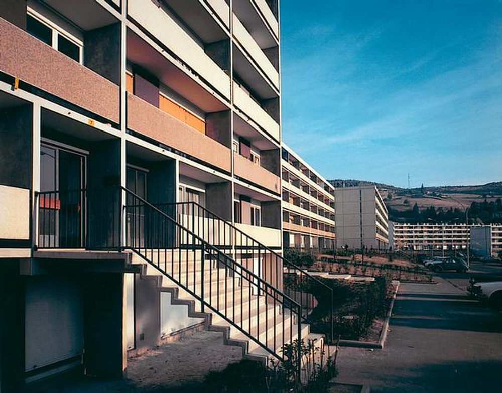 Saint-Etienne : Beaulieu, entrée d'immeuble