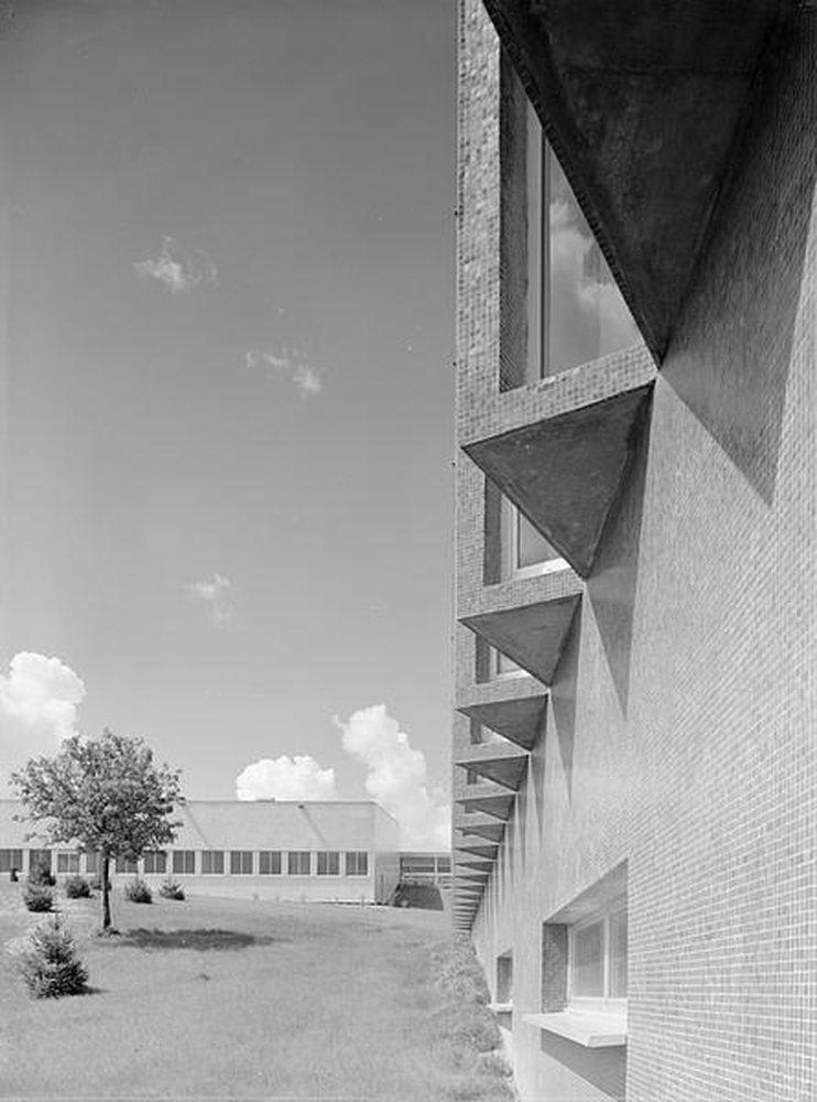 Saint-Etienne : Métare, collège universitaire (Alfred Ferraz, Lucien Seignol)