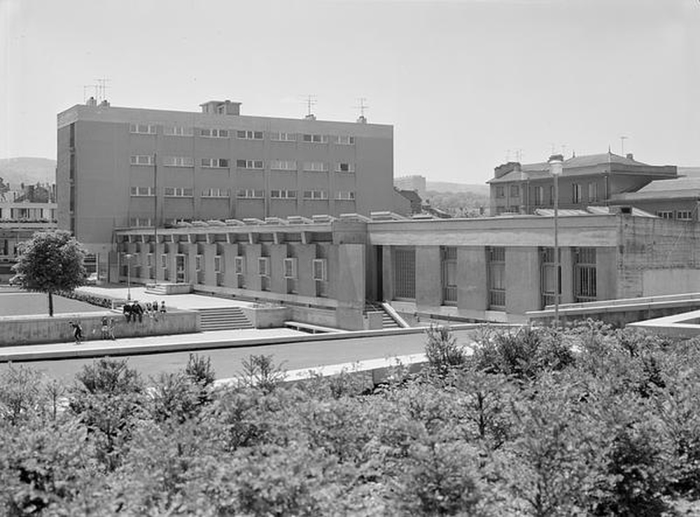 Firminy : centre administratif, vue générale