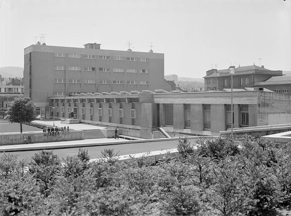 Firminy : centre administratif, vue générale