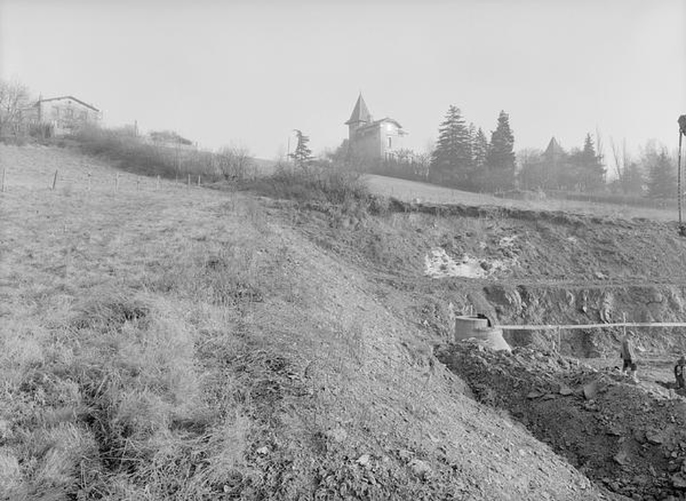 Saint-Etienne : Métare - Montchovet, terrain en construction et maisons individuelles