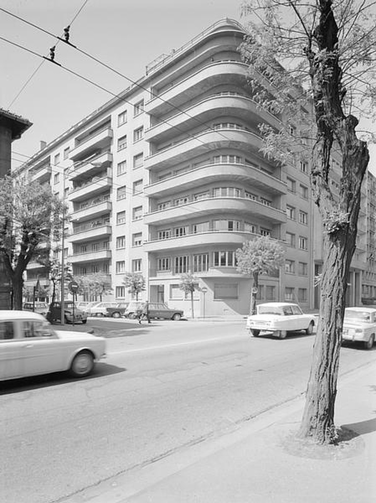 Saint-Etienne : immeuble à l'angle de la rue Claude Lebois et la rue Etienne Mimard