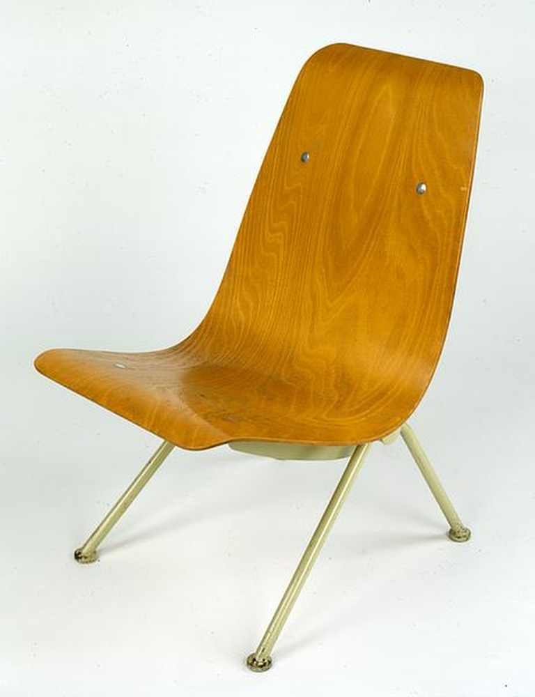 Fauteuil Léger n°356 dit chaise "Anthony"