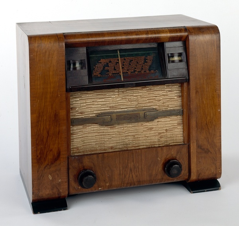 Radio RA56A