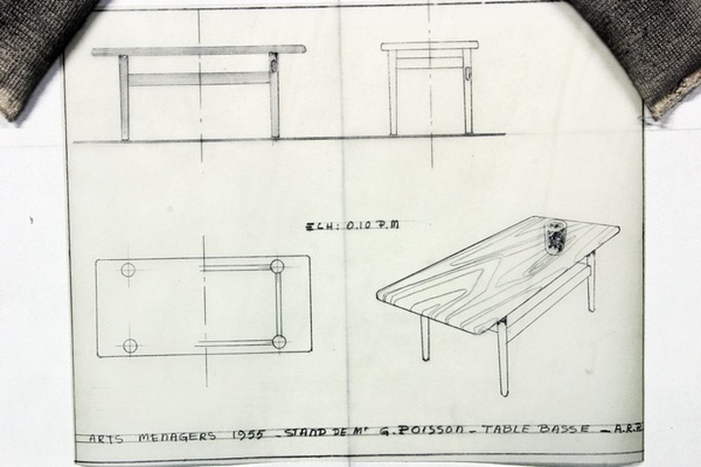 Salon des arts ménagers (Paris, 1955), Stand de Monsieur Gaston Poisson, table basse