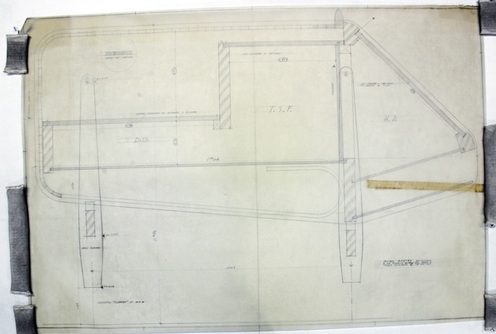 Table roulante n°4 T.S.F. - P.U. - H.P.