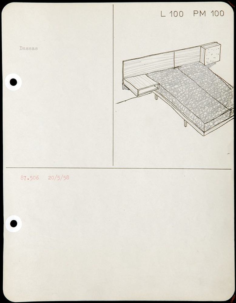 Lit L 100, panneau mural PM 100, table guéridon TG 104, 1958