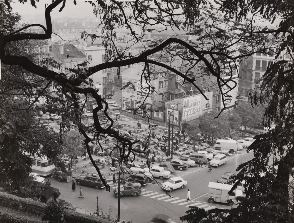 Saint-Etienne, La place des Ursules vue du jardin de l'École des Beaux-Arts