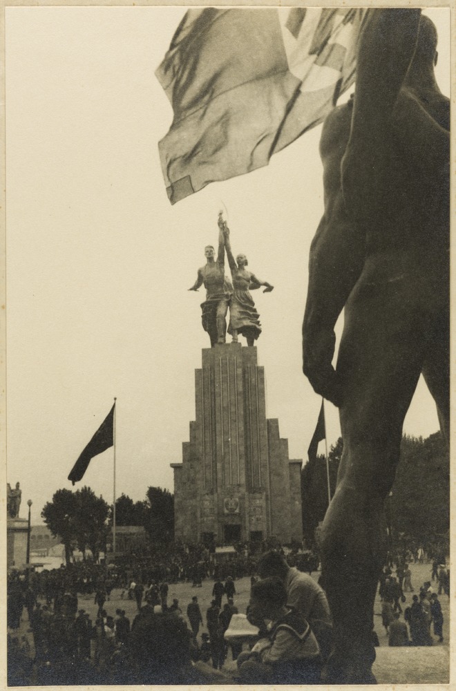 L'Ouvrier et la Kolkhozienne